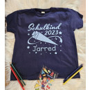 Personalisiertes Kinder T-Shirt "Schulkind 2023" mit Wunschnamen 134/140 hellblau dunkelblau