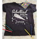 Personalisiertes Kinder T-Shirt "Schulkind 2023" mit Wunschnamen 122/128 schwarz dunkelblau