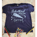 Personalisiertes Kinder T-Shirt "Schulkind 2023" mit Wunschnamen 122/128 hellblau gelb